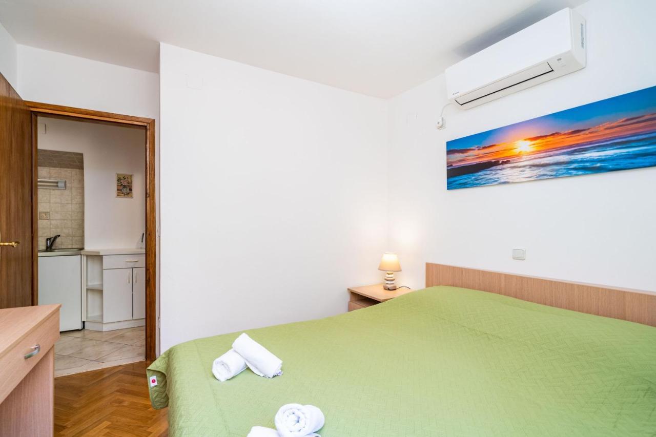 Central Apartment With Terrace ドゥブロブニク エクステリア 写真