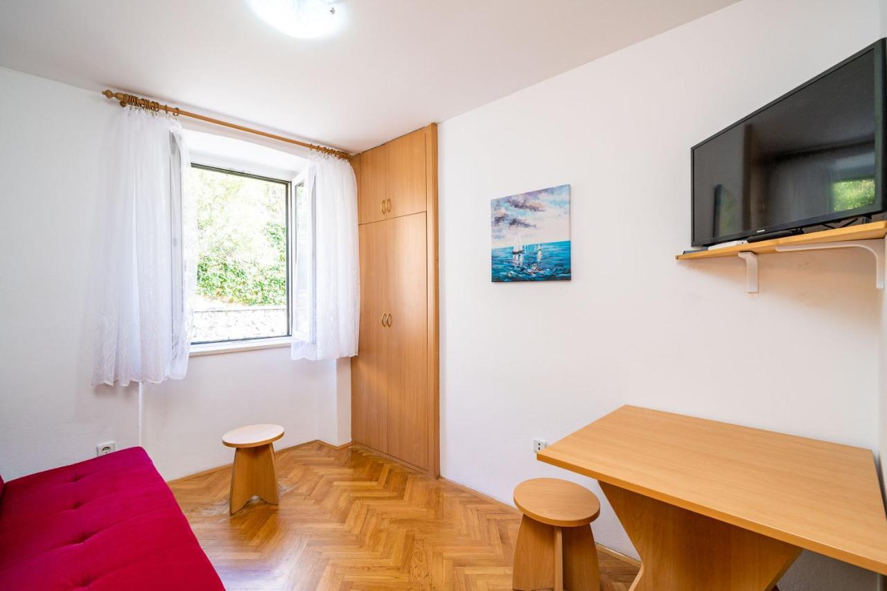 Central Apartment With Terrace ドゥブロブニク エクステリア 写真