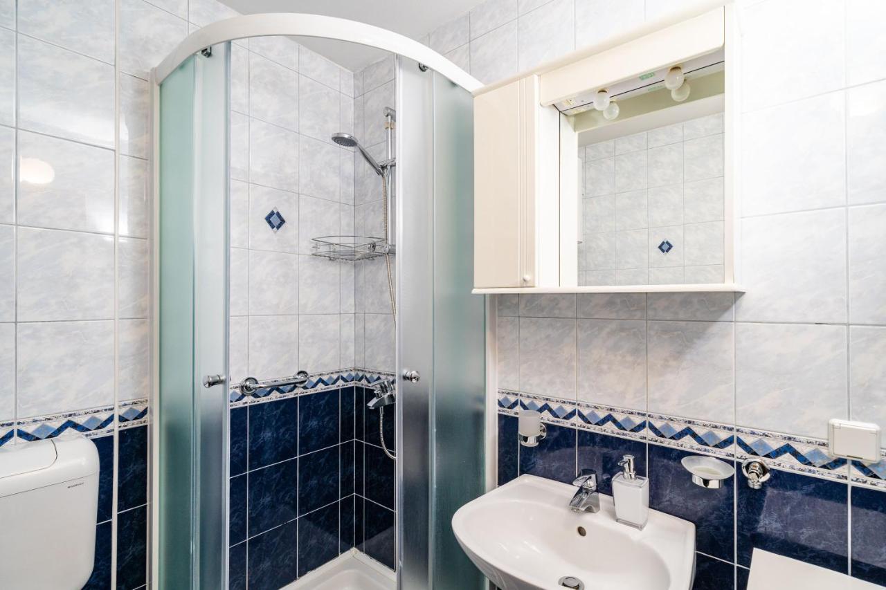 Central Apartment With Terrace ドゥブロブニク エクステリア 写真