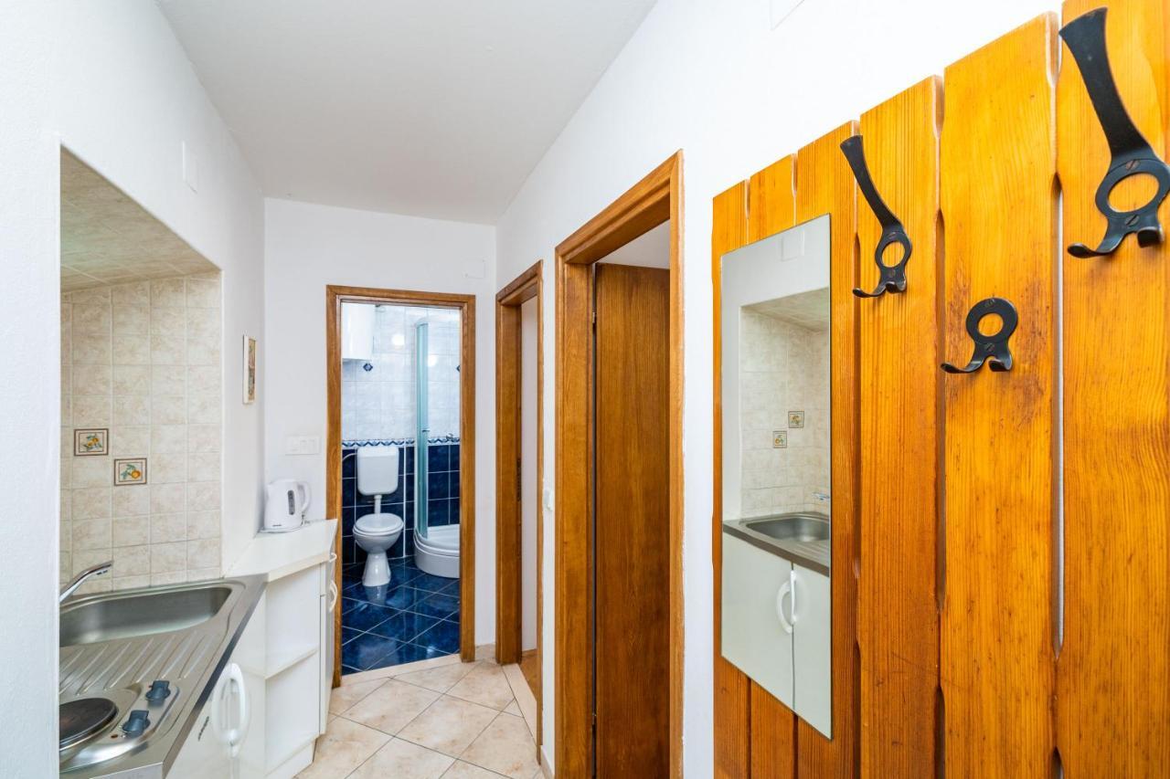 Central Apartment With Terrace ドゥブロブニク エクステリア 写真