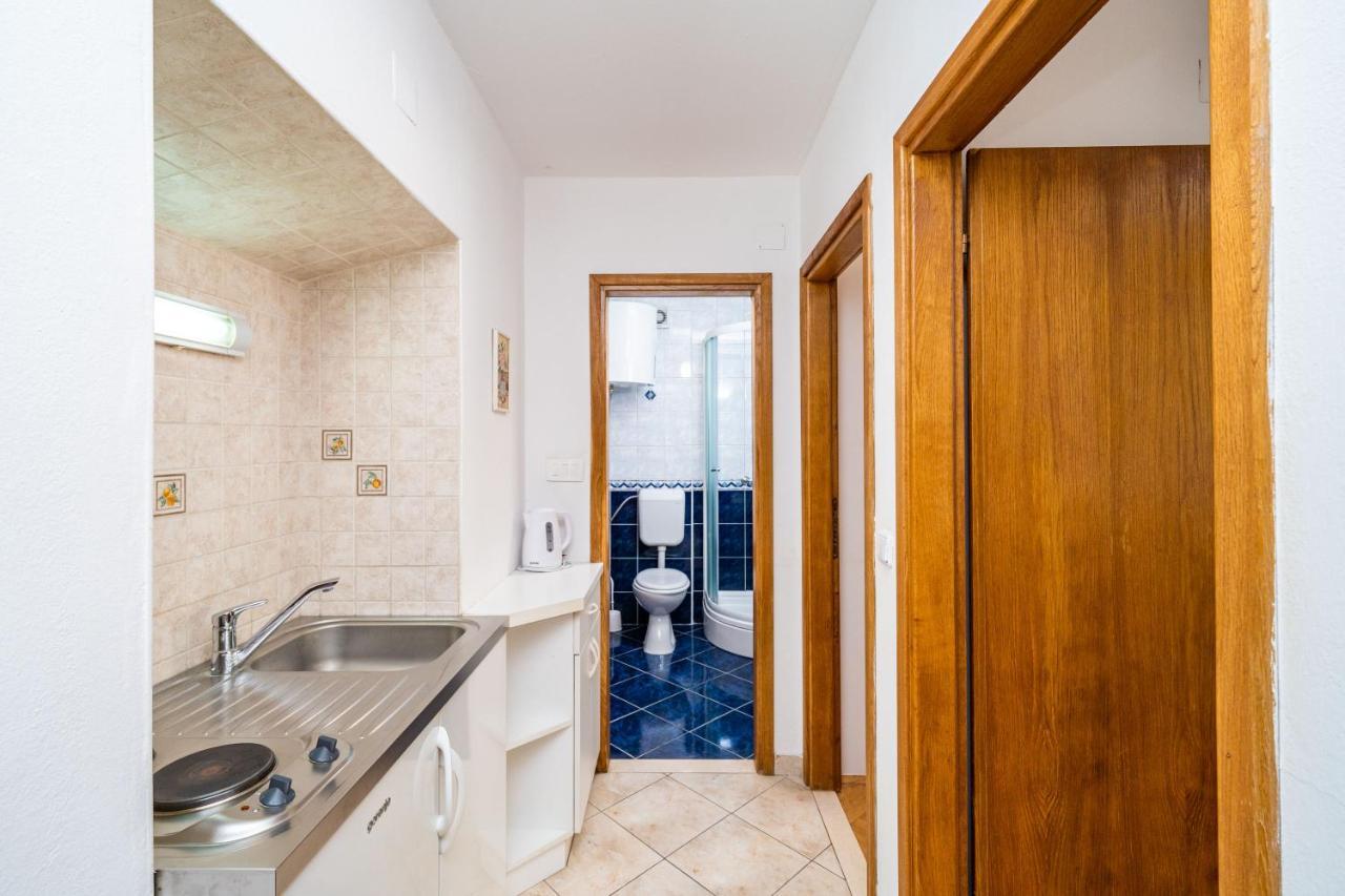 Central Apartment With Terrace ドゥブロブニク エクステリア 写真